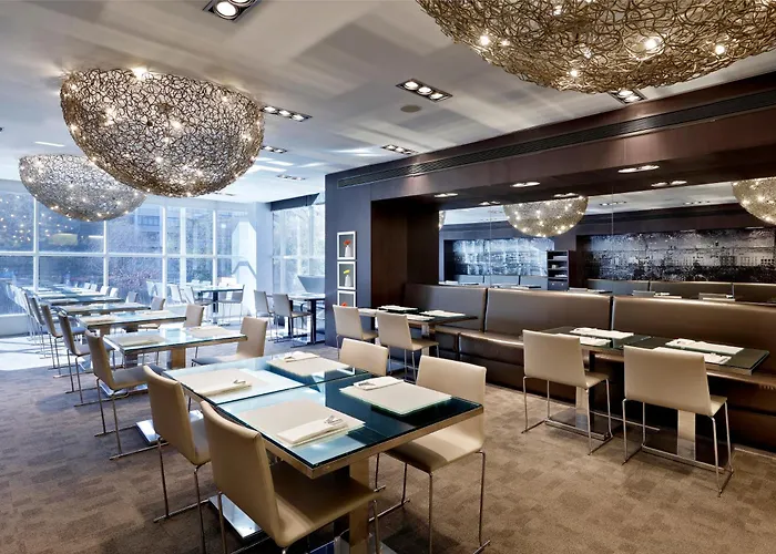 Melia Sarria 5*