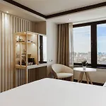 Otel Melia Sarria 5*
