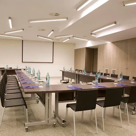 Melia Sarria 5*