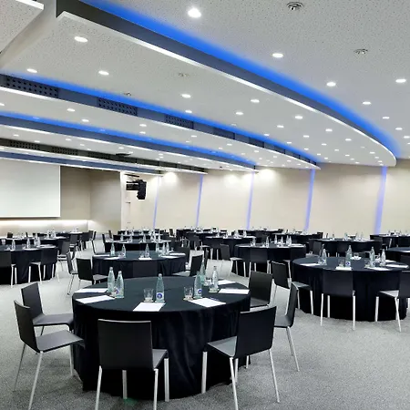 Отель Melia Sarria 5*