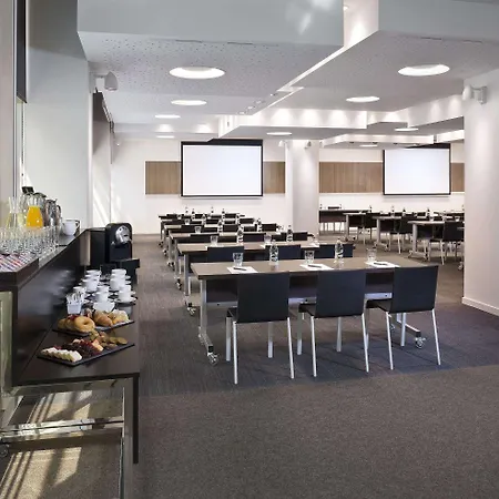 Melia Sarria Отель