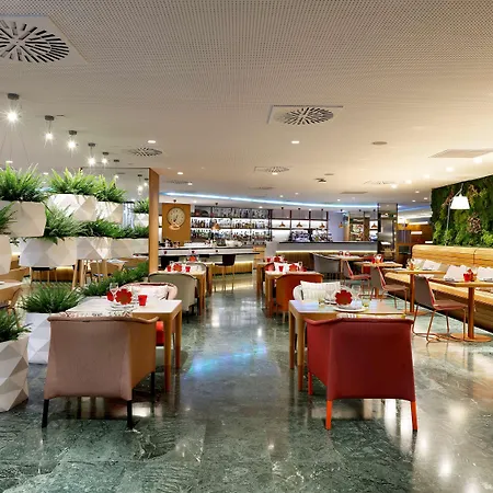 Отель Melia Sarria