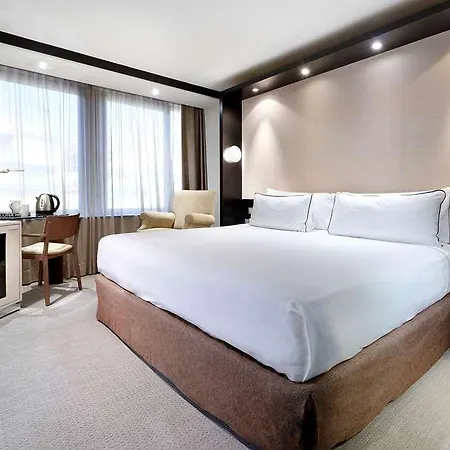 Melia Sarria 5*