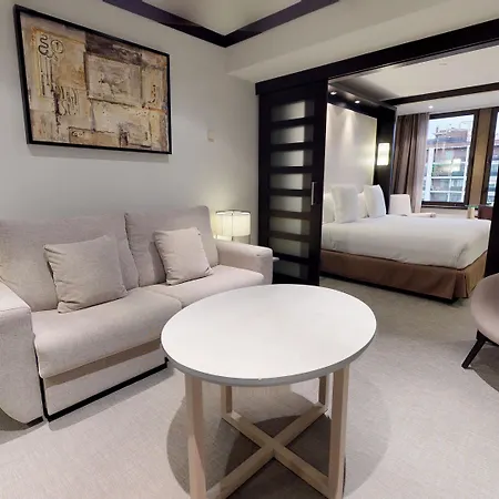 Melia Sarria Отель 5*