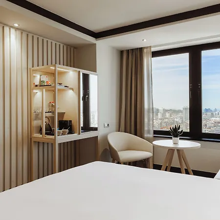 Отель Melia Sarria 5*