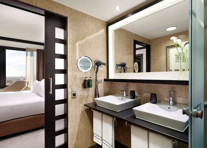 Hotel Melia Sarria 5*